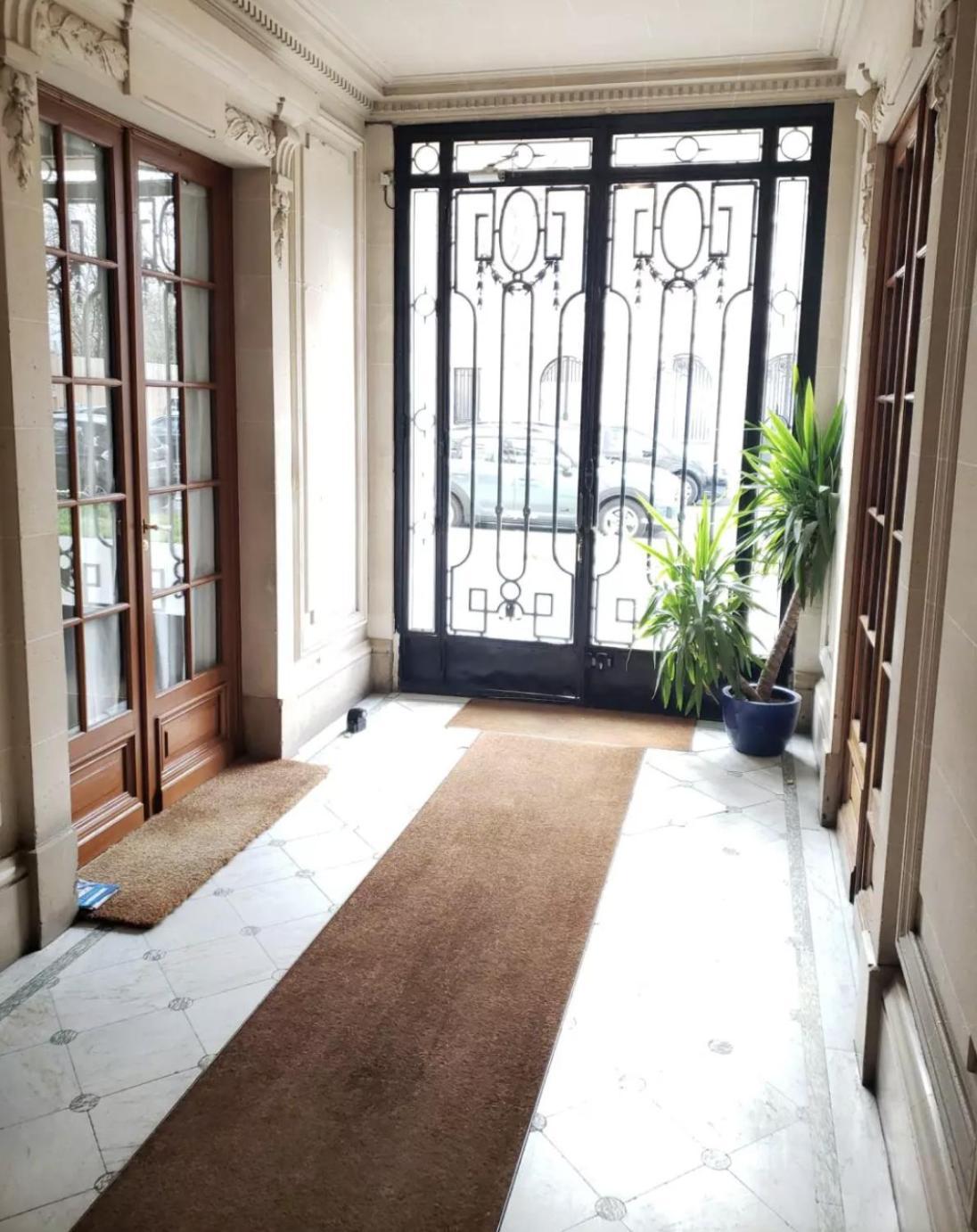 Apartment Champs De Mars Deschanel